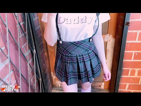 ❤️ Schulmädchen saugt ihren Schwanz tief und fickt statt Unterricht. Porn video bei de.bookland.top ❌❤